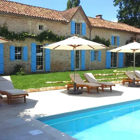 Relais De Montgeoffroy Les Gites *
